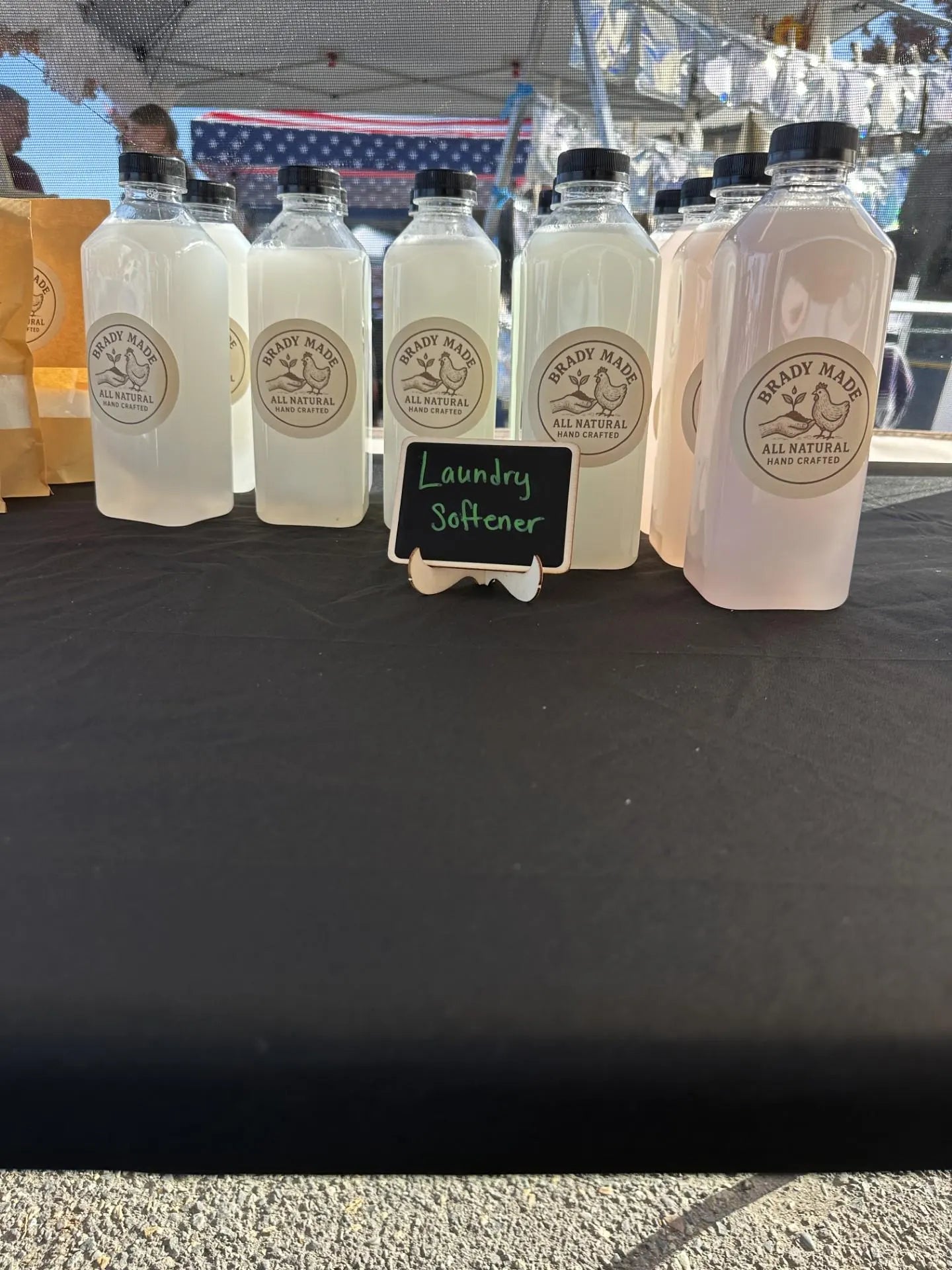Vinegar based laundry softener
